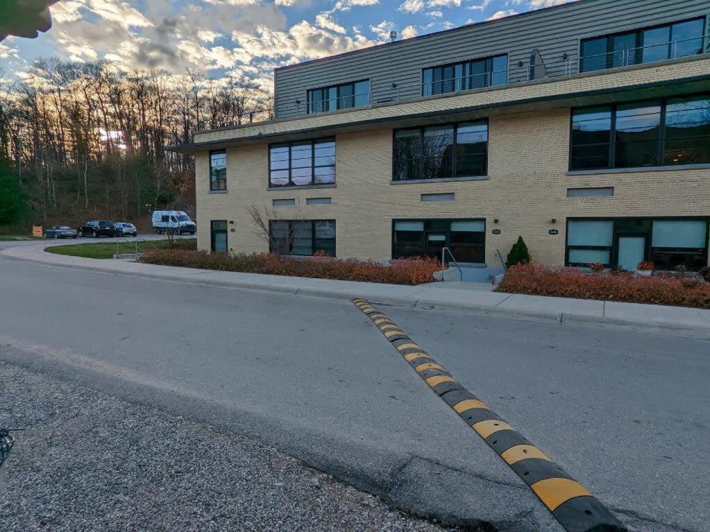 Condo On State Hospital Grounds! Traverse City Exterior foto